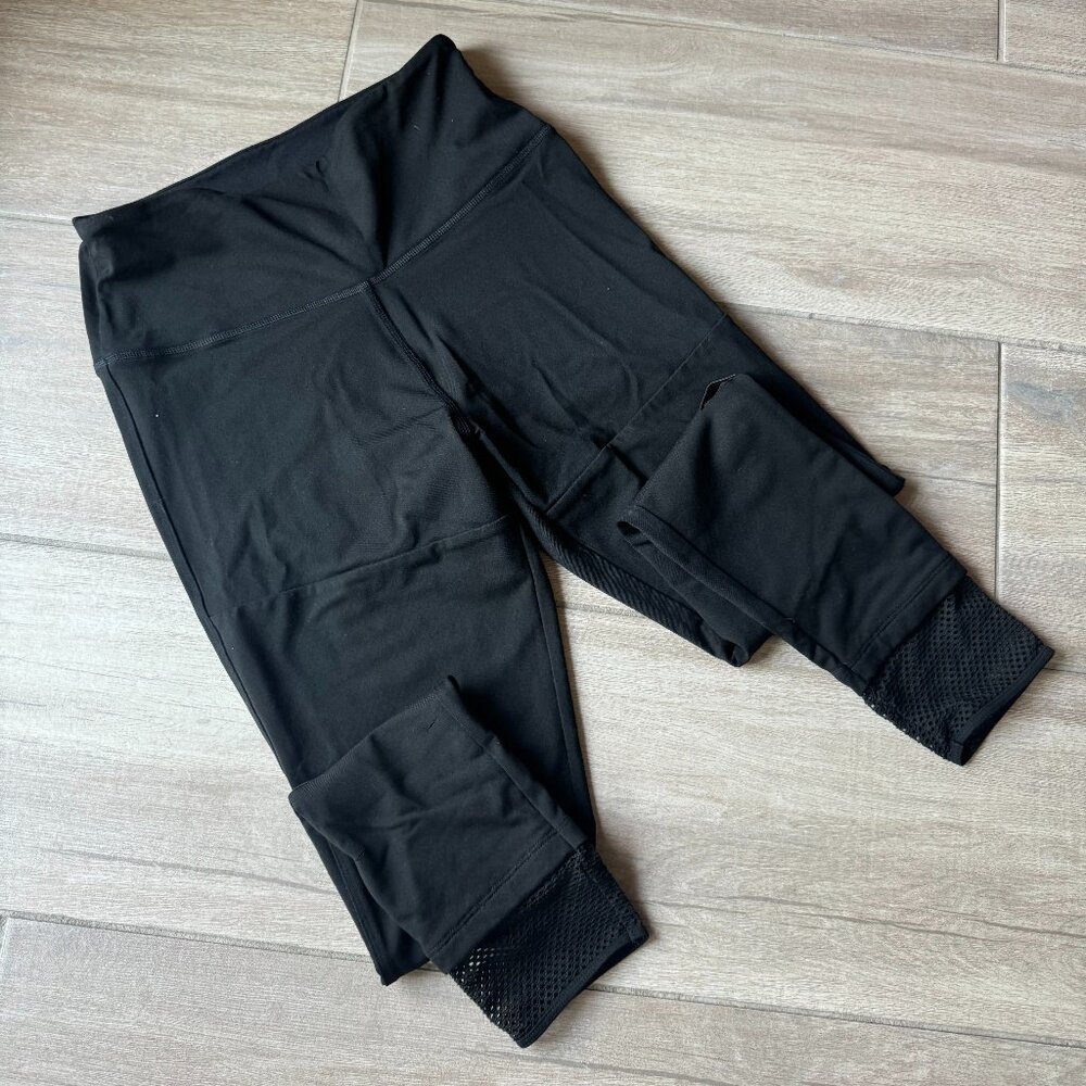 PINK Leggings with mesh and cutout details - women's size medium